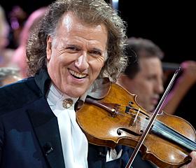 ANDRÉ RIEU FÊTE 10 ANS DE CONCERT À MAASTRICHT